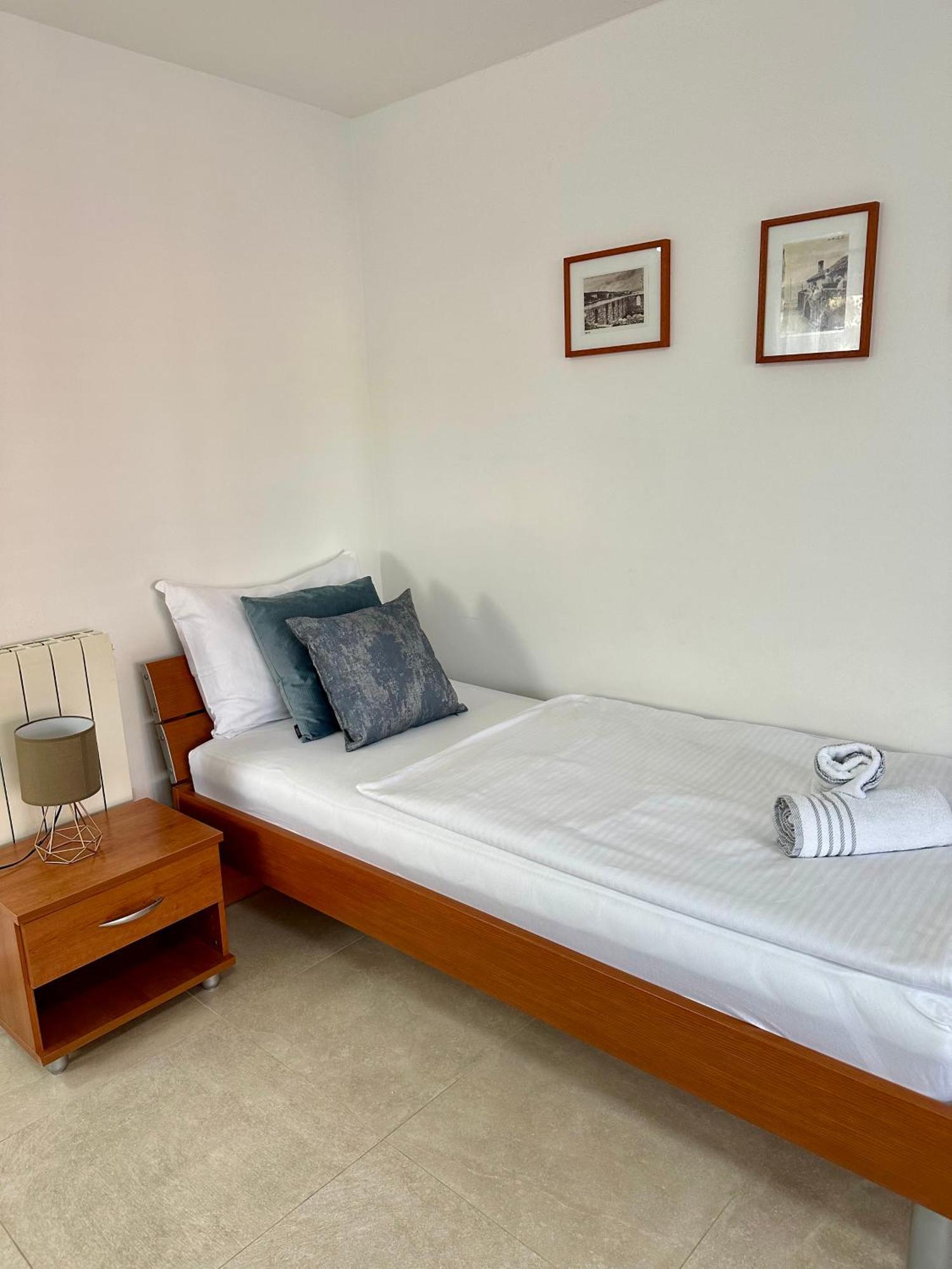 Apartment Sara Njivice Luaran gambar